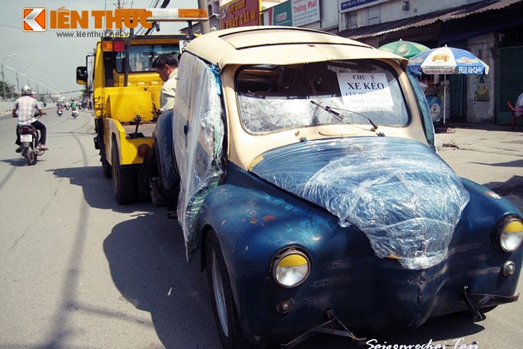 Hoi sinh taxi co Renault 4CV 1954 